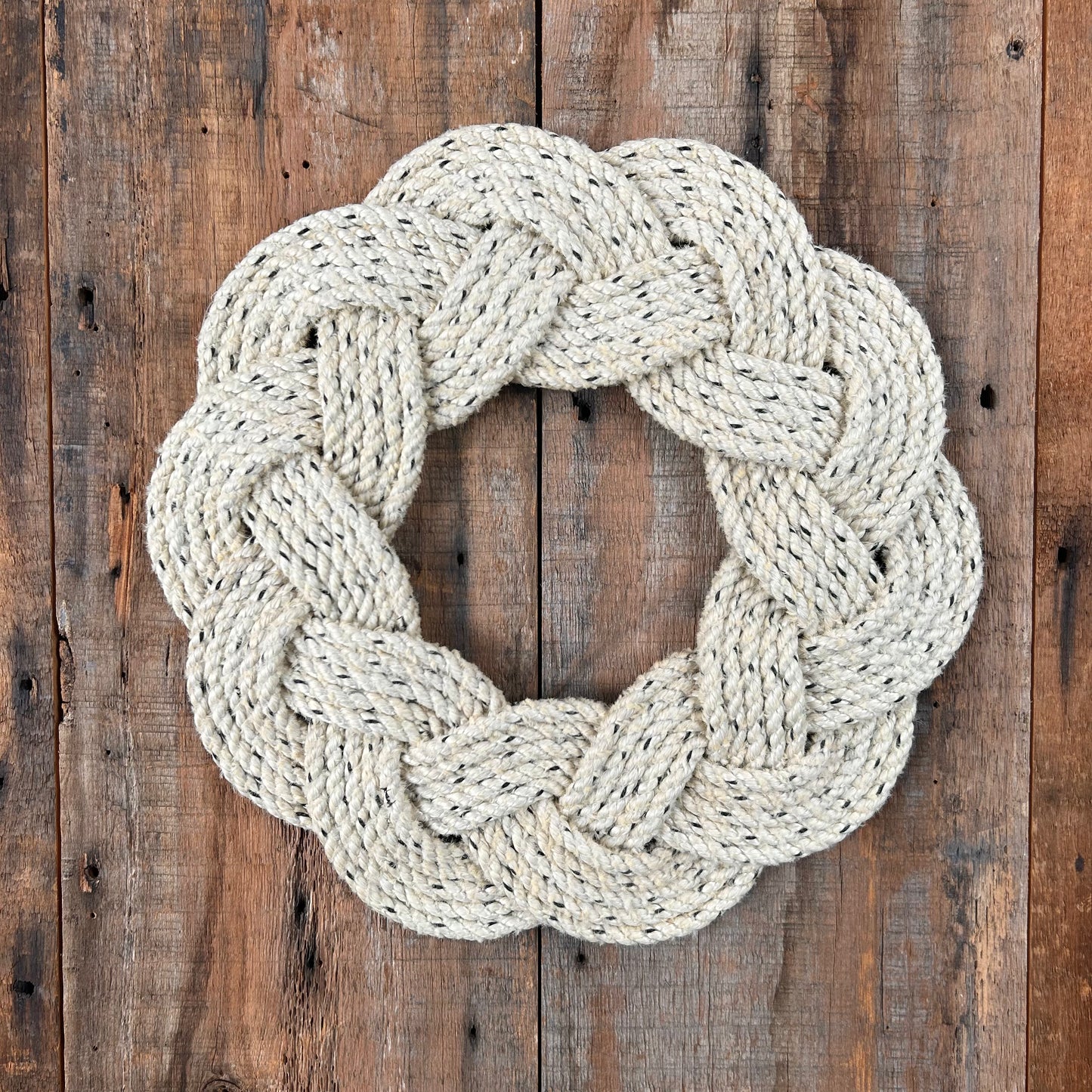 Mariner Wreath in Off-white