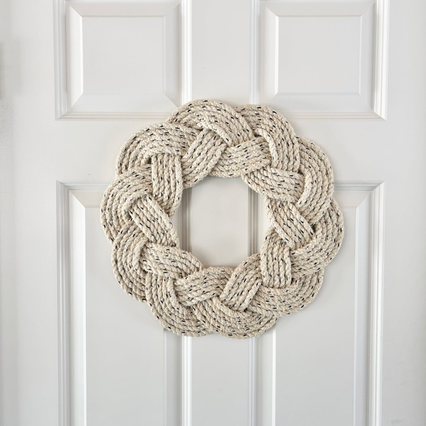 Mariner Wreath in Off-white