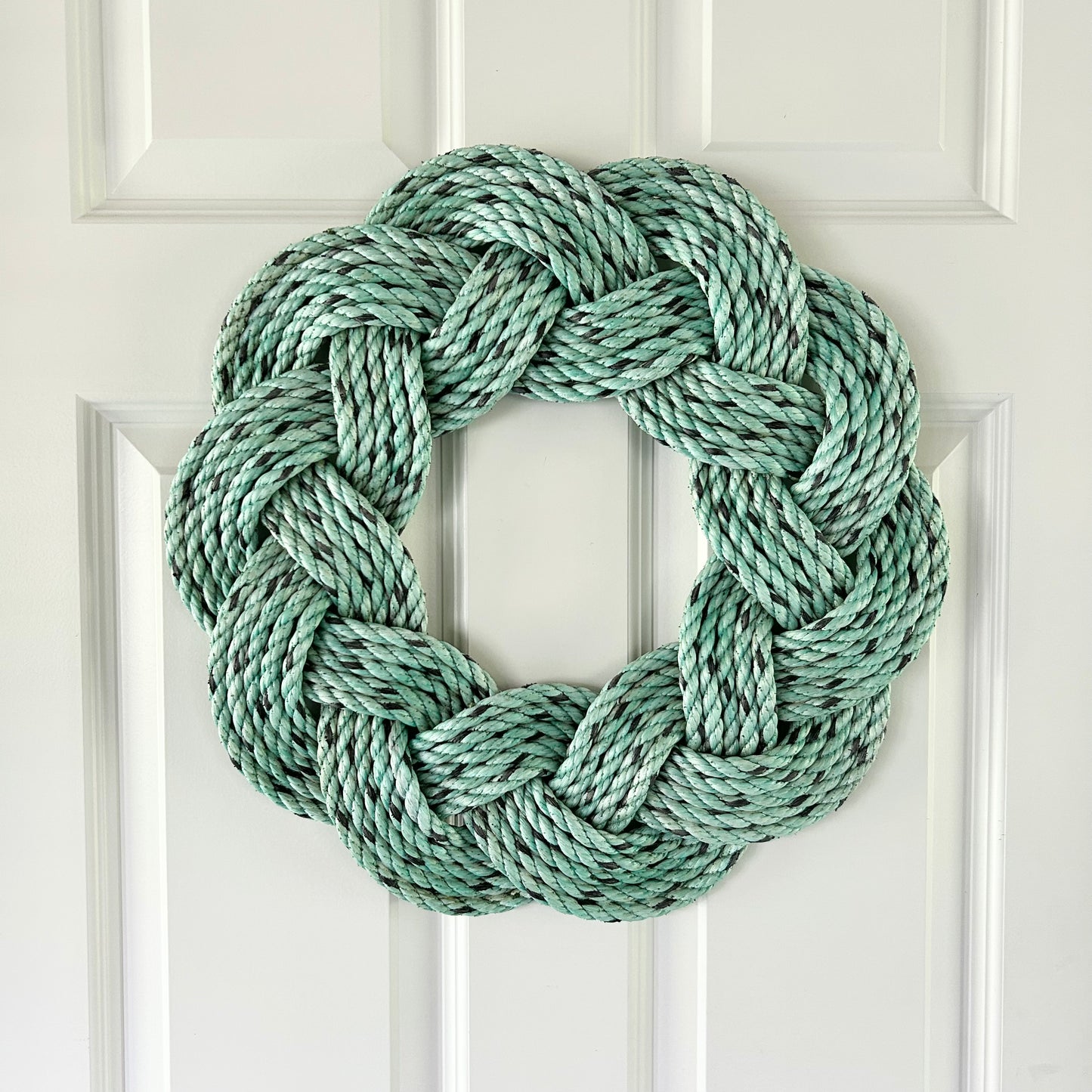 Mariner Wreath in Sea Mist