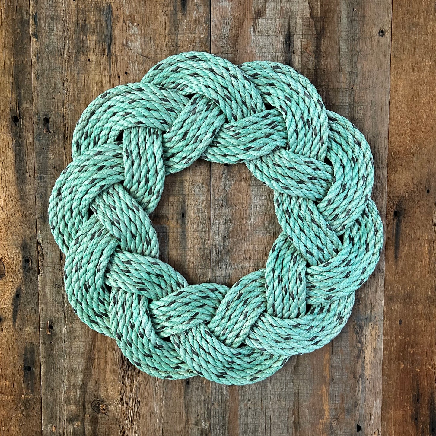 Mariner Wreath in Sea Mist