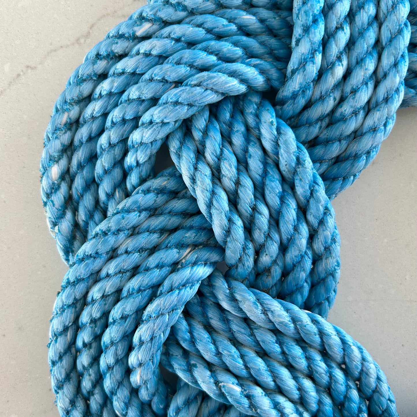 Mariner Wreath in Light Blue