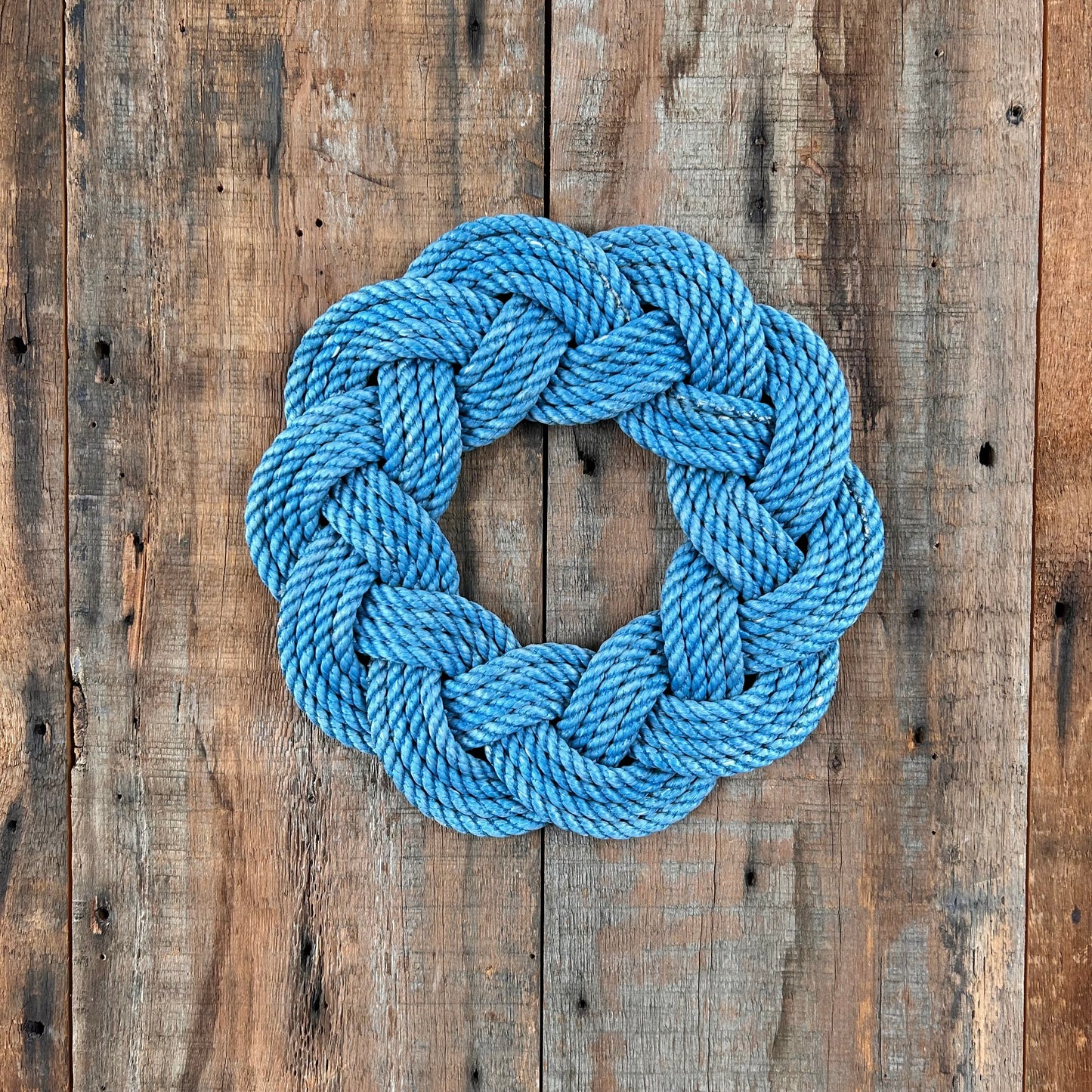 Mariner Wreath in Light Blue