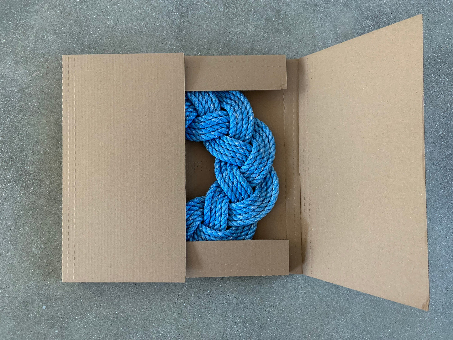 Mariner Wreath in LightBlue
