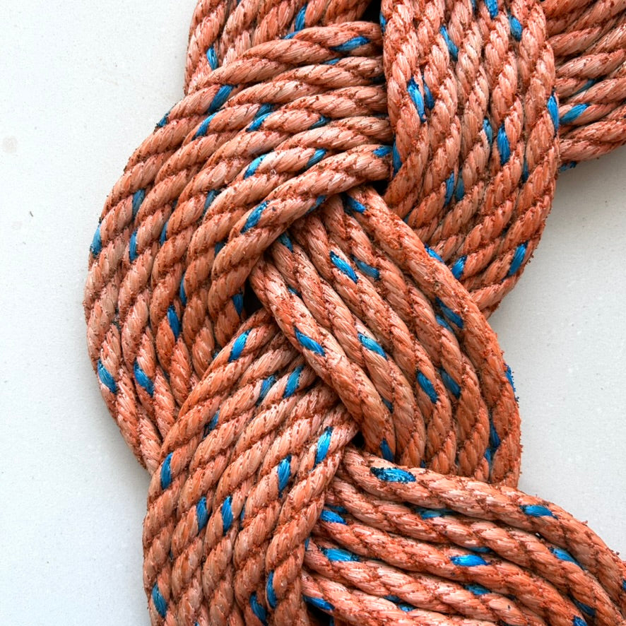 Mariner Wreath in Salmon