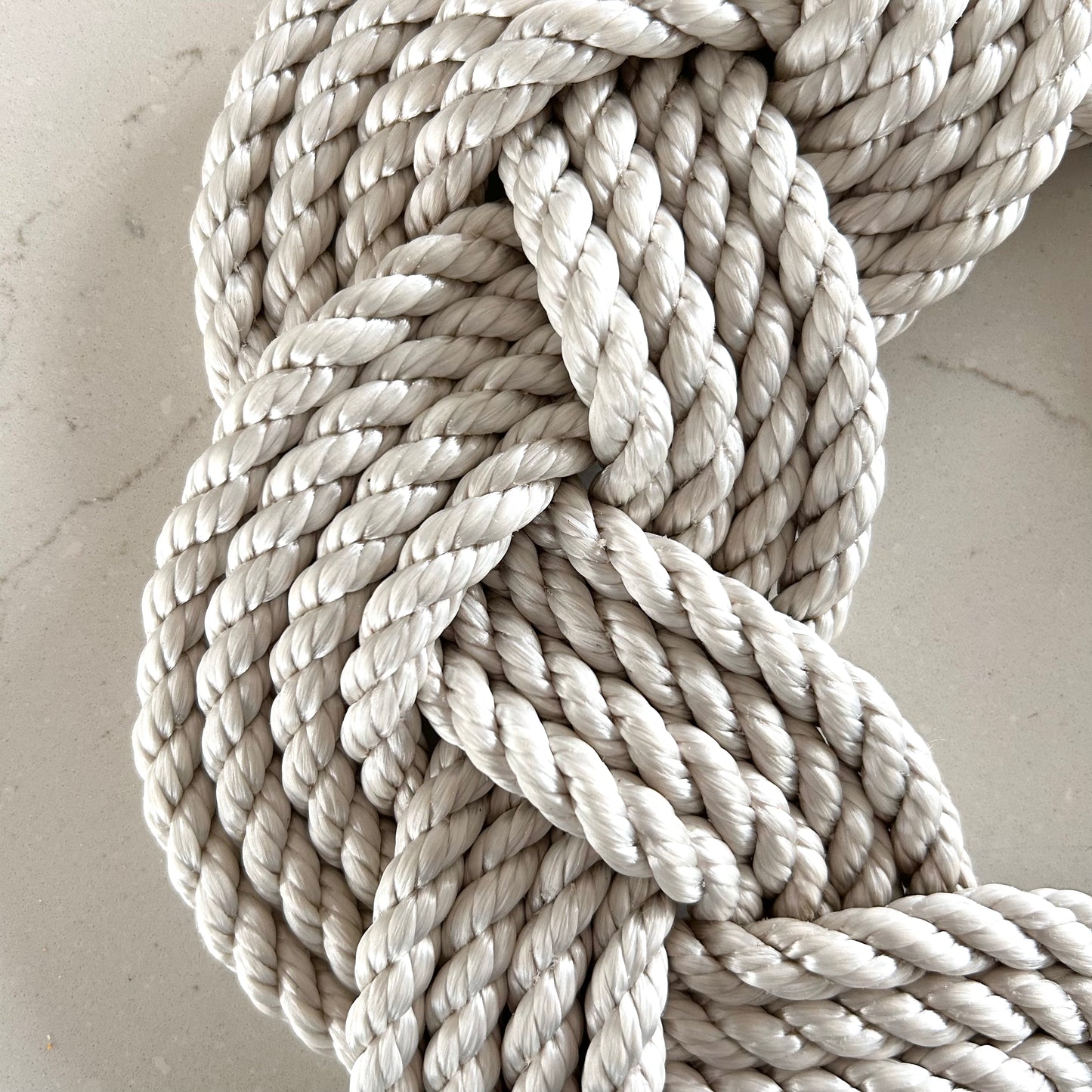 Mariner Wreath in Oyster