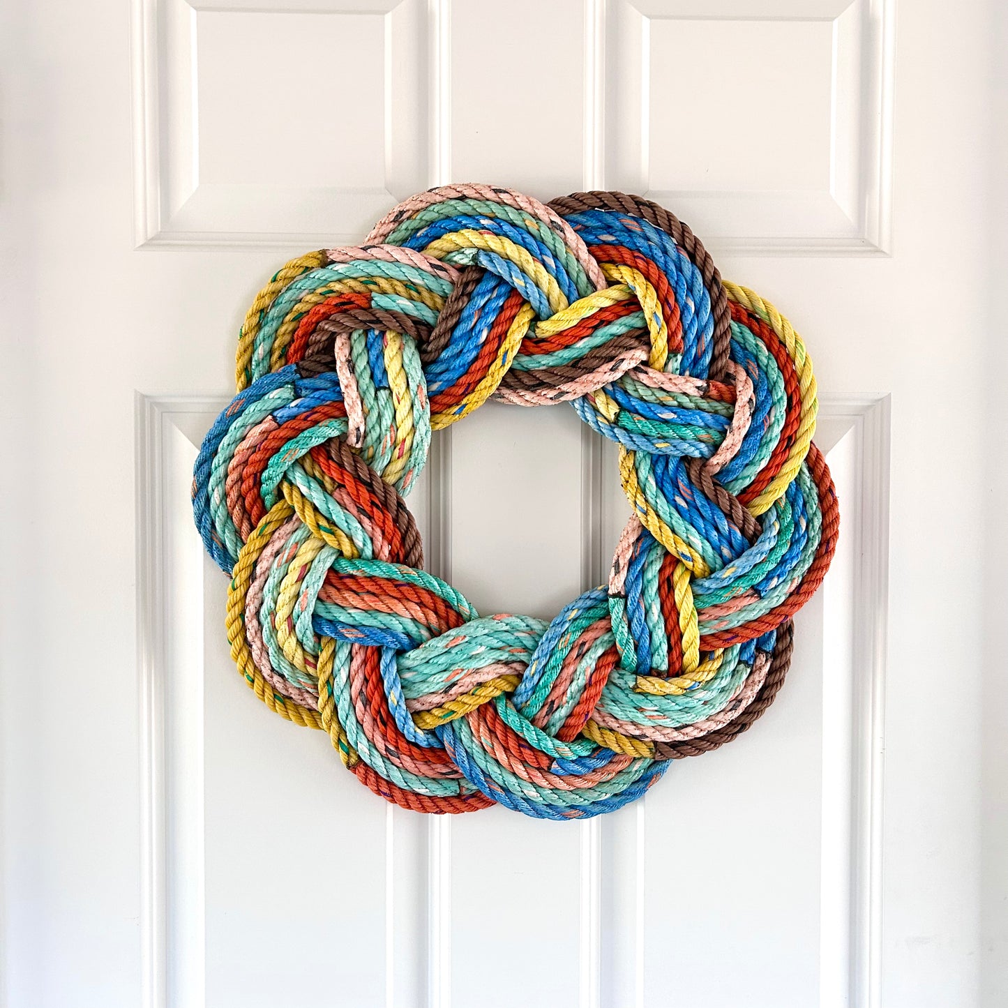 Lobster Rope Shorts Mariner Wreath