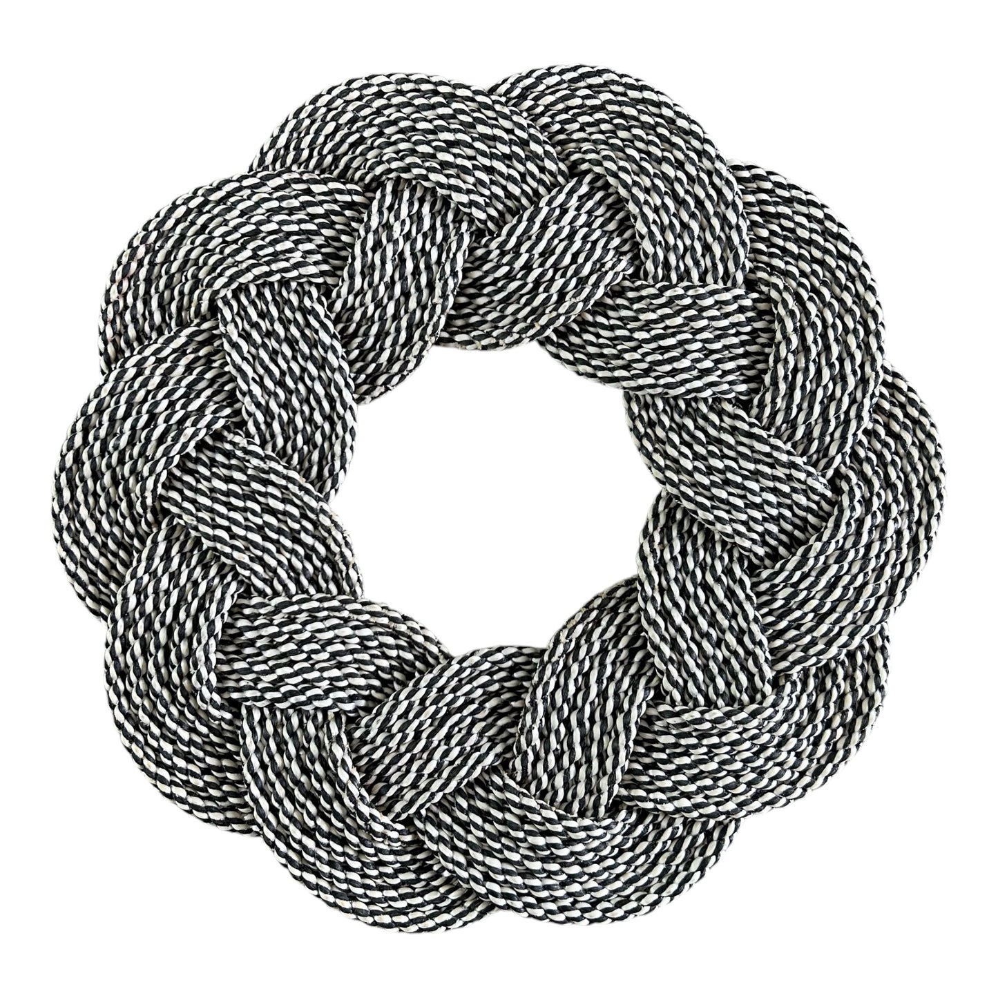 Mariner Wreath in Salt and Pepper