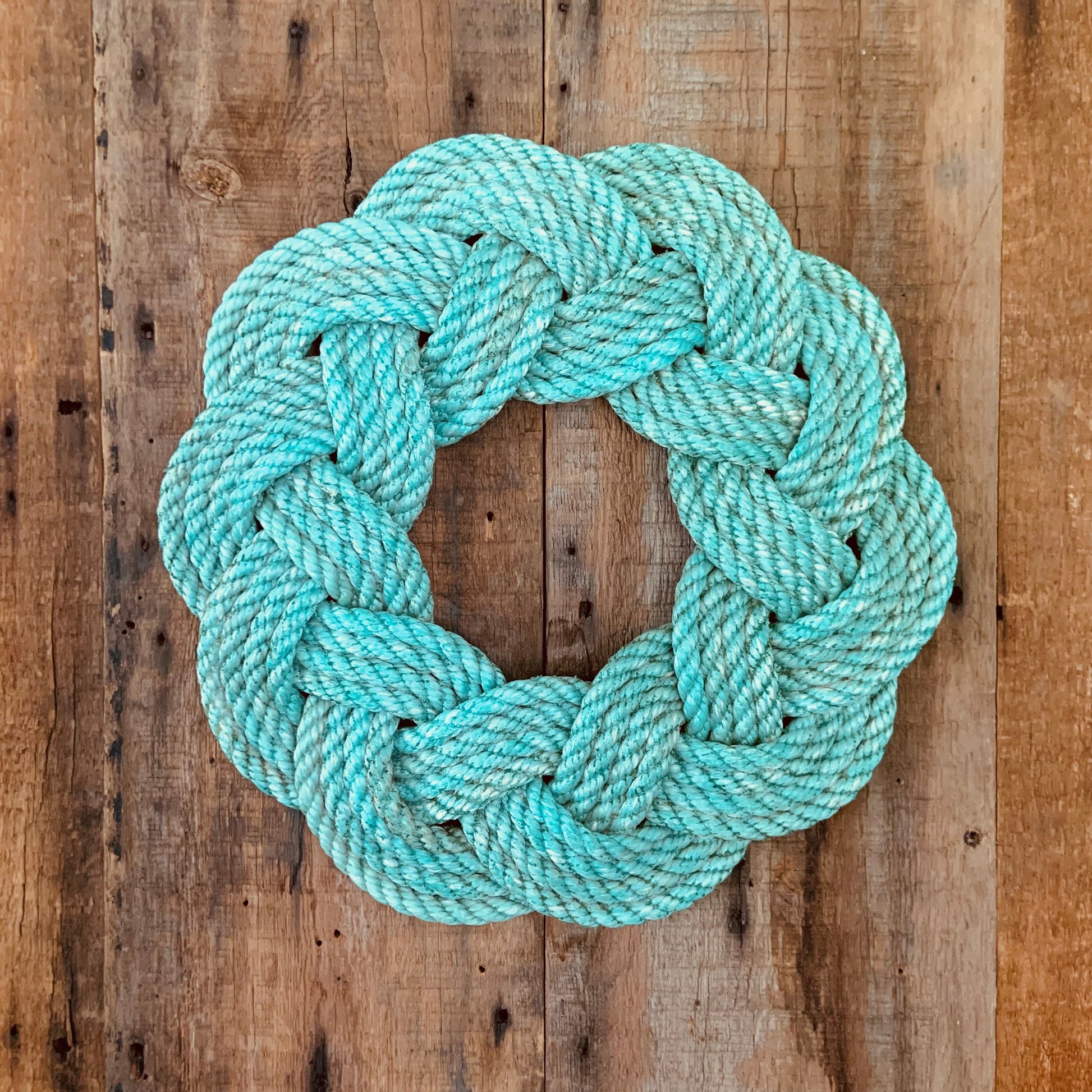 Mariner Wreath in Green