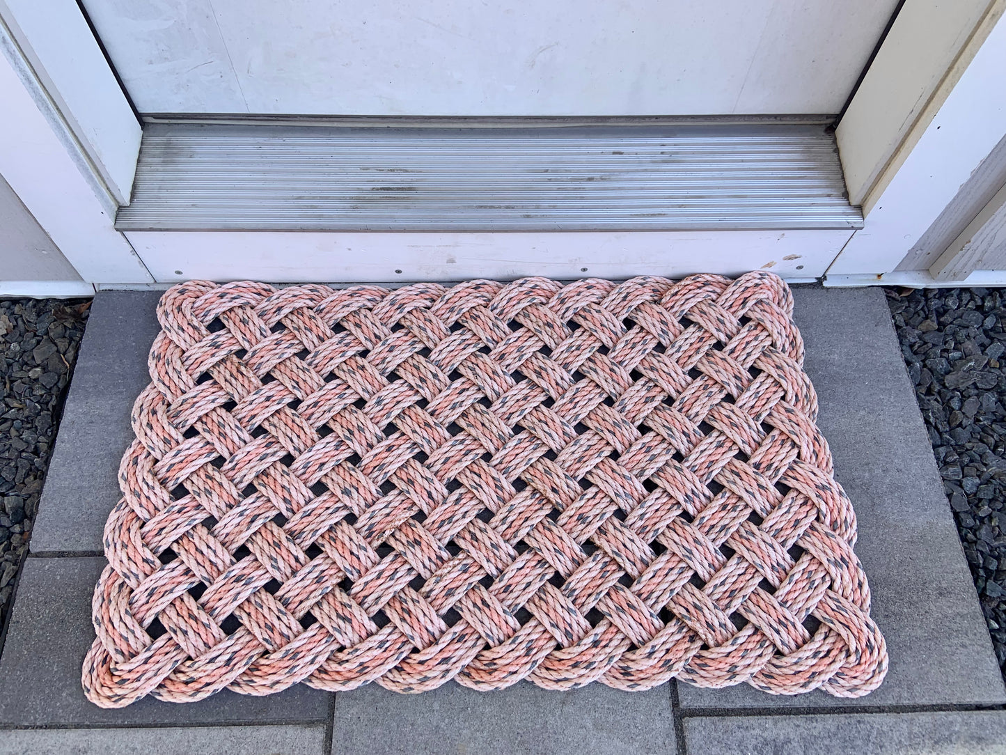 Beach Rose Rope Mat